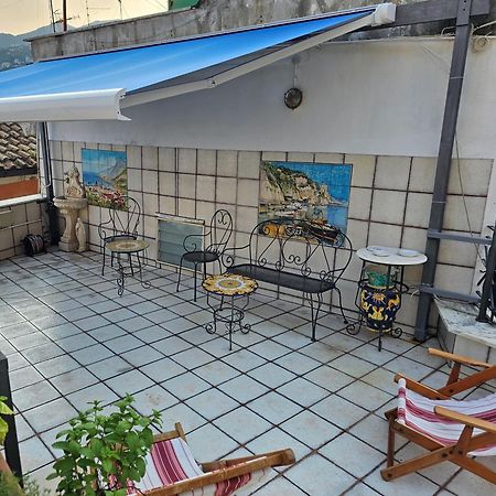 Casa Vacanze Lalia Maiori Exterior photo